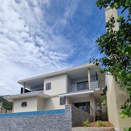 Tranquility Villas Baie Sainte Anne Екстериор снимка