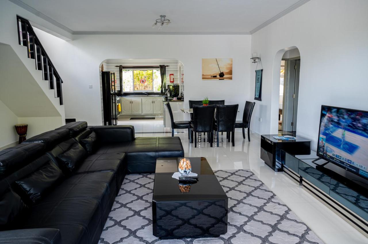 Tranquility Villas Baie Sainte Anne Екстериор снимка