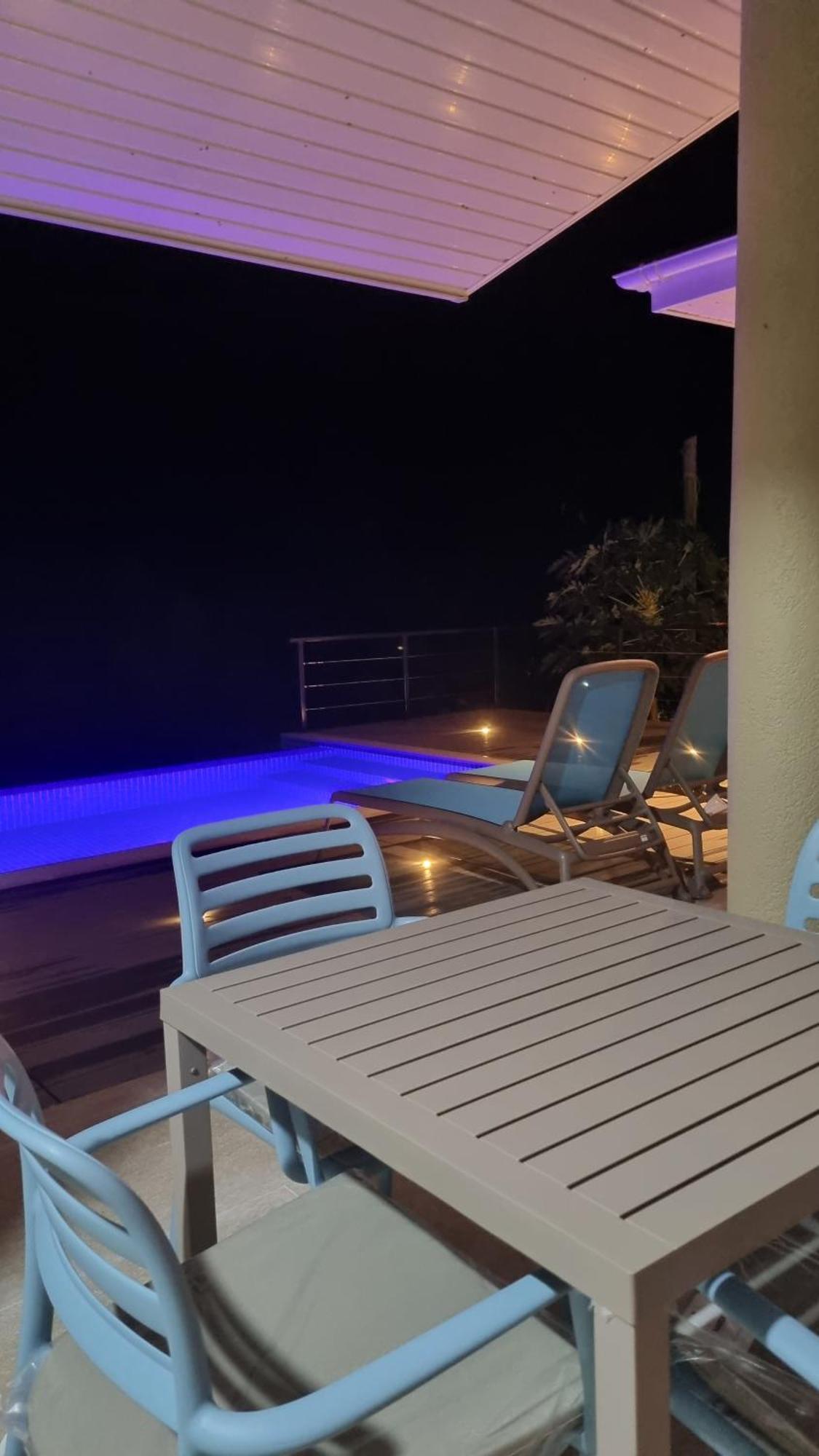Tranquility Villas Baie Sainte Anne Екстериор снимка